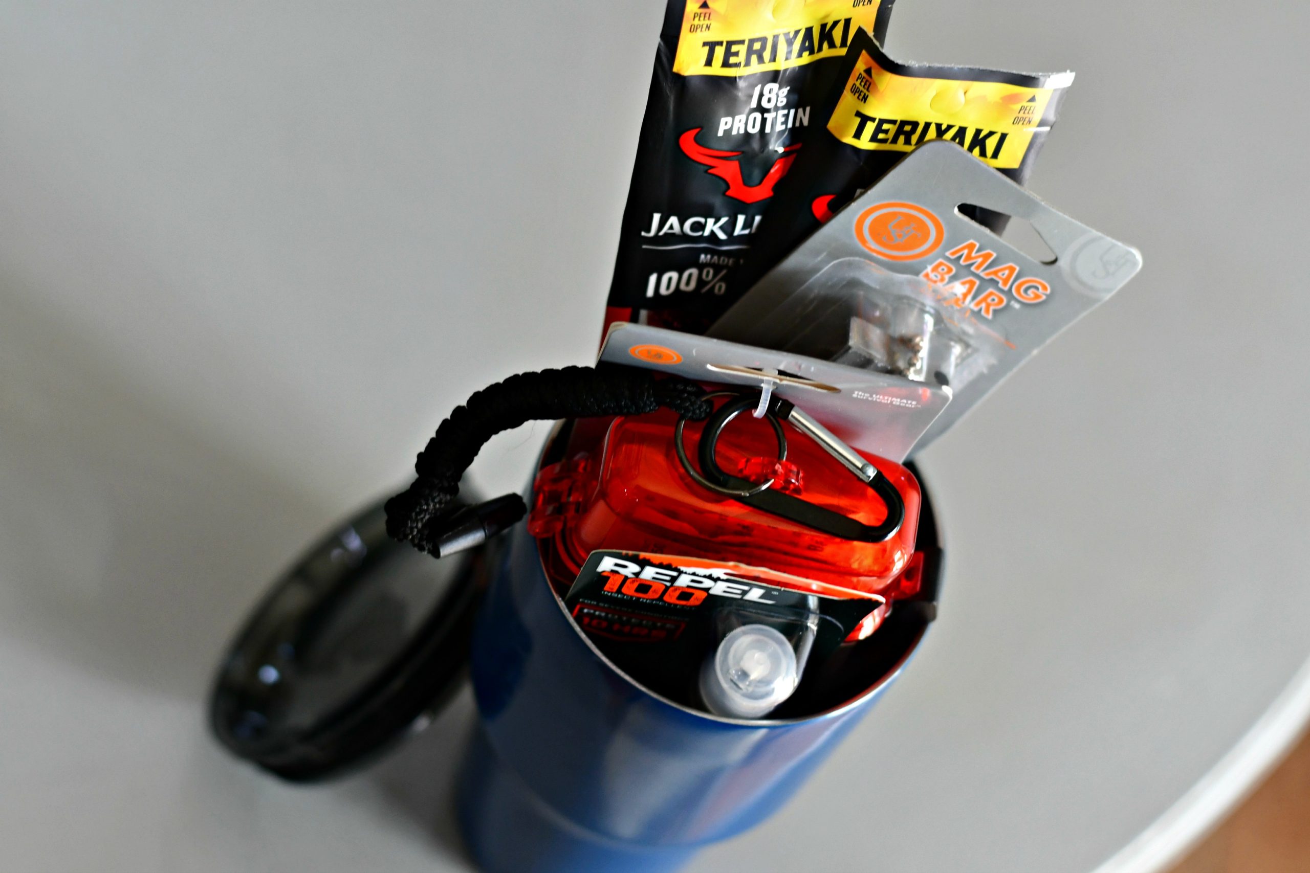 DIY Tumbler Gift basket ideas – Outdoors enthusiast gift contents in the tumbler