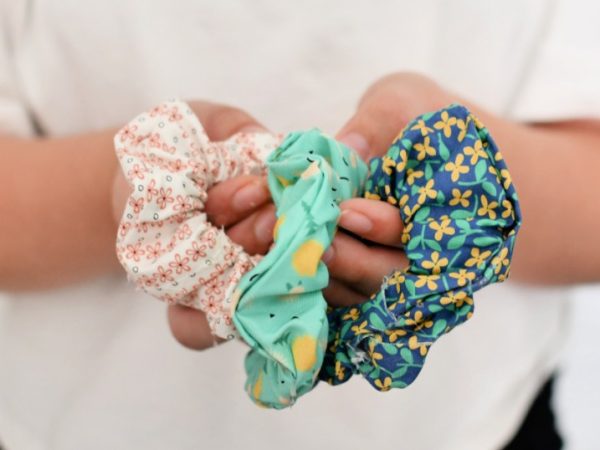 Make Cute & Trendy DIY Hair Scrunchies Without Sewing!
