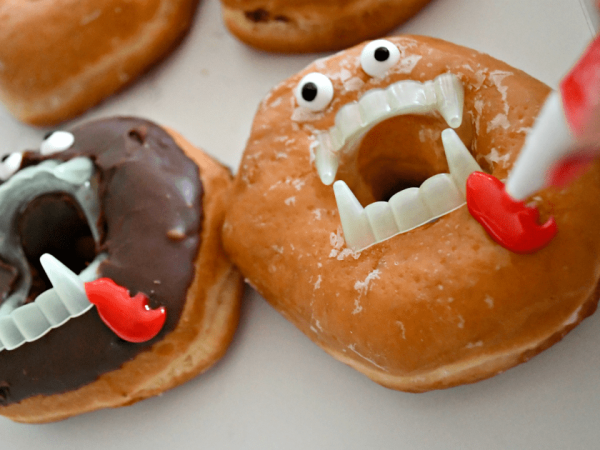 DIY Halloween Donuts Using Vampire Teeth: Takes 5 Minutes!