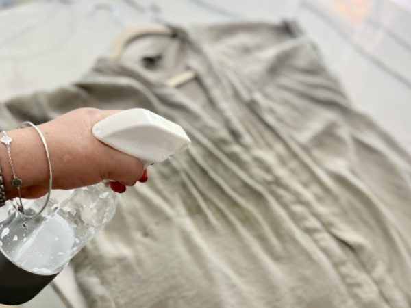 This DIY Wrinkle Release Spray Requires ONLY 2 Ingredients