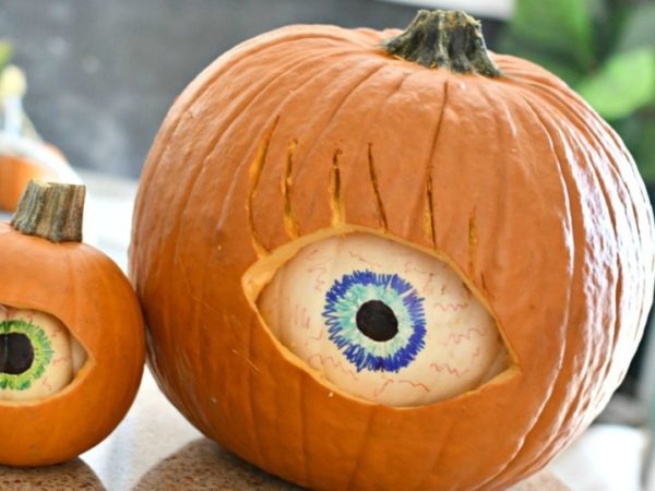 This Spooky Eyeball Pumpkin DIY Takes Pumpkin Carving to the Next Level