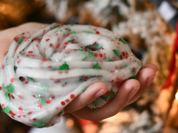 Make Scented Christmas Tree Slime for the Holidays | Easy Kid-Friendly DIY