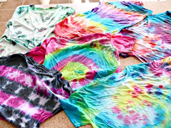 Bored Kids? Tie Dye Kits Are Fun for All & Start at Just $10!