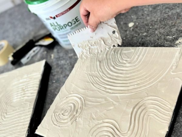 Try This Easy DIY Plaster Art on Canvas Using Drywall Joint Compound!