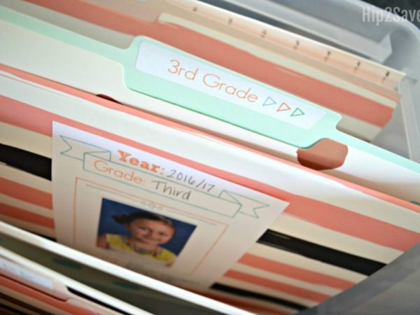 DIY School Paper Memory Keeper for Your Kiddo: Grab Your Free Printable Labels!