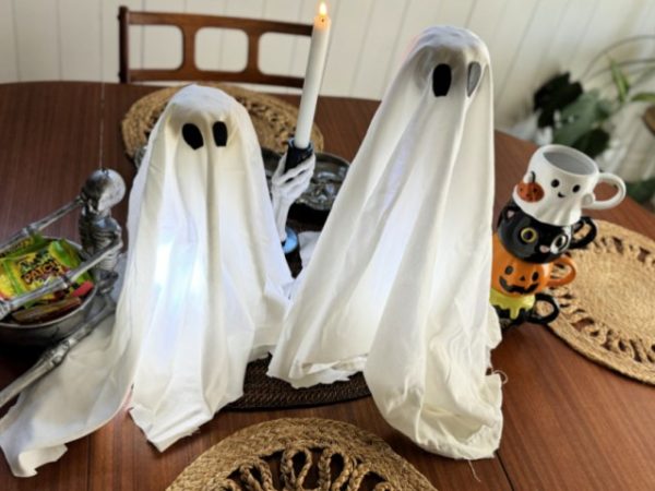 Turn Dollar Tree Toilet Brushes Into Spooky DIY Ghost Decorations