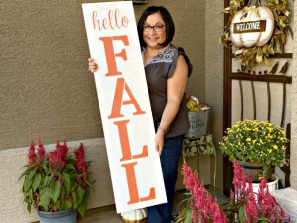 How to Make a Reversible Holiday Sign For Fall & Christmas