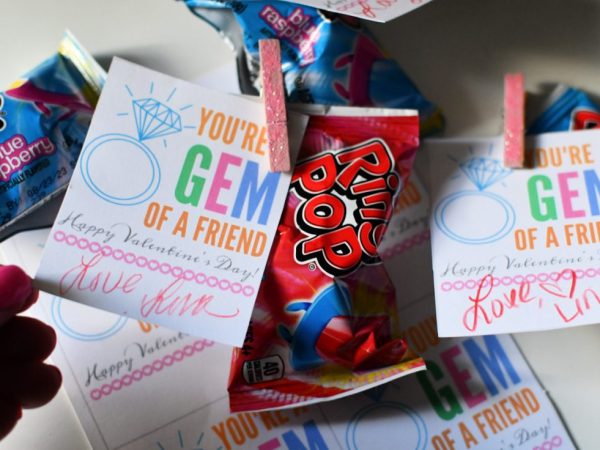 7 Free Printable Valentines for Kids (Easy DIY Cards For Classroom Gift Exchanges!)