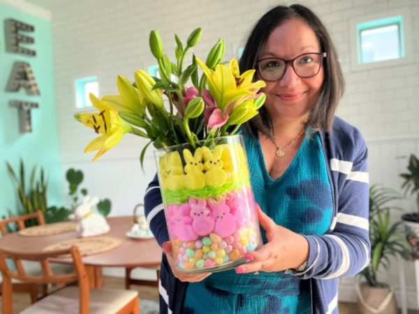 Anyone Can Make This Easy DIY Easter Centerpiece with Peeps!