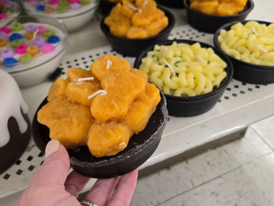candles that look like chicken nuggets and mac and cheese