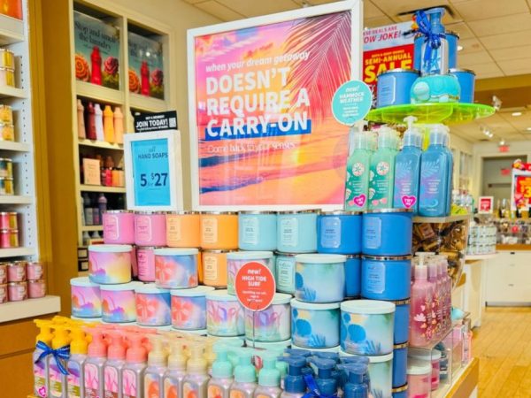 FREE Bath & Body Works 3-Wick Candle + Free Shipping with $50 Order!