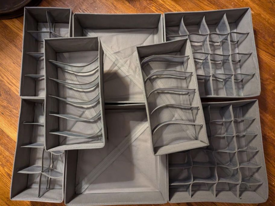 An 8-piece drawer organizer set 