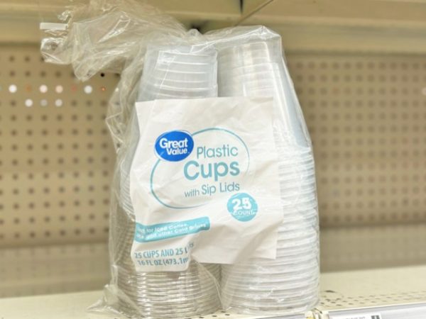 Plastic Cups w/ Sip Lids 25-Pack Just $4.96 on Walmart.com (Over 1,000 Sold Since Yesterday!)