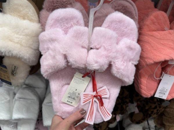 WOW! 40% Off Women’s Slippers at Target | Styles from $6!