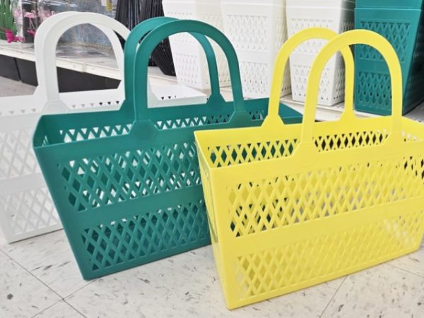 Michaels Jelly Totes Just $5.99 (Regularly $10) – Perfect Summer Accessory!