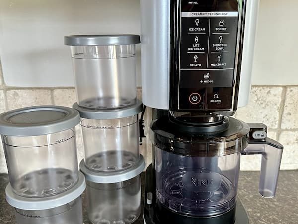 *HOT* Ninja CREAMi 7-in-1 Frozen Treat Maker with Four Extra Pints only $169.98 shipped!