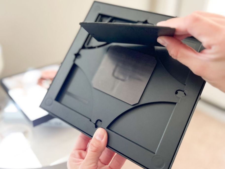The back of a TilePix Tile with the magnet and stand