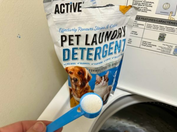 Active Pet Laundry Detergent Bag Only $10.89 Shipped on Amazon | Removes Odors & Stains!