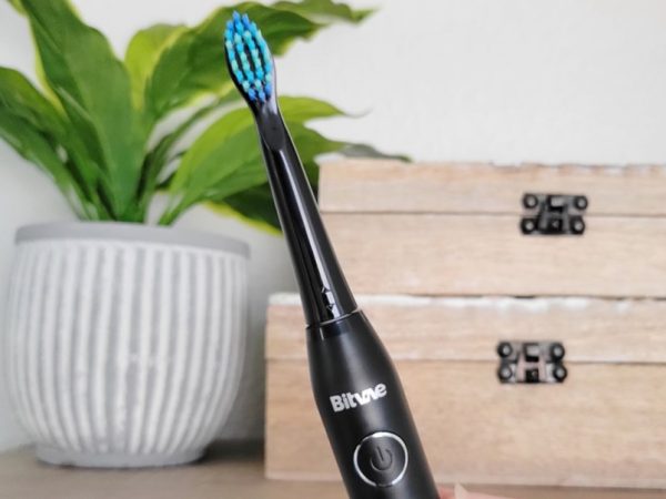 Electric Toothbrush w/ 8 Brush Heads Only $12.99 Shipped for Prime Members