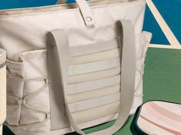 Women’s Tote Bag Only $11.99 on Amazon (Reg. $24) | Folds Up for Travel!