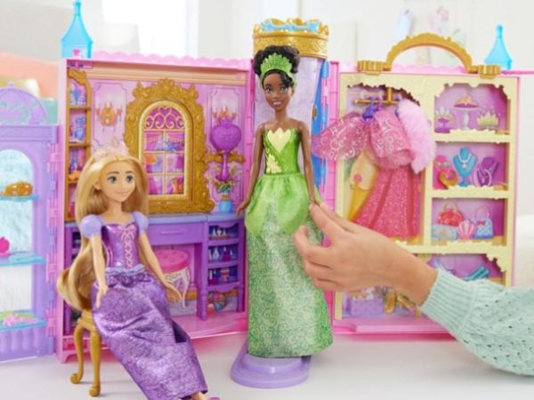 Disney Princess Ready for the Ball Closet Just $16 on Amazon (regularly $40!)