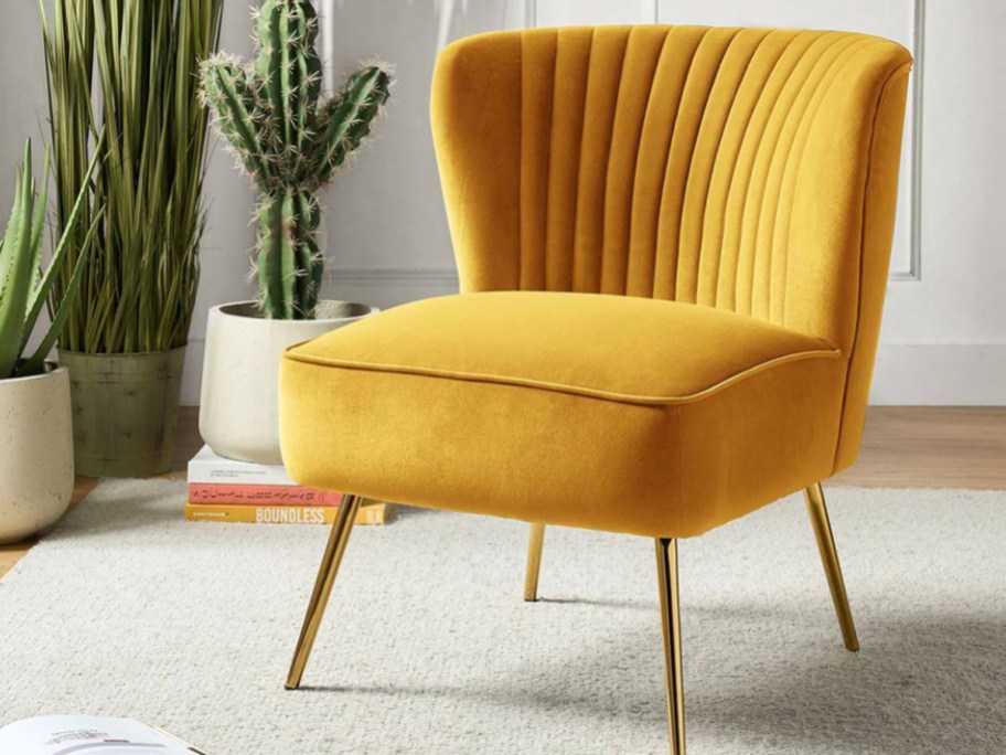 yellow accent chair 