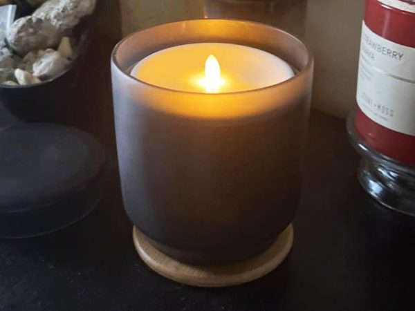 Flameless Candle Essential Oil Diffuser $19.99 on Amazon – Flickers Like a Real Candle!