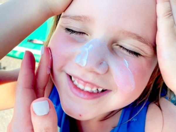 5 Best Sunscreens for Kids & Babies – And 1 to Avoid!