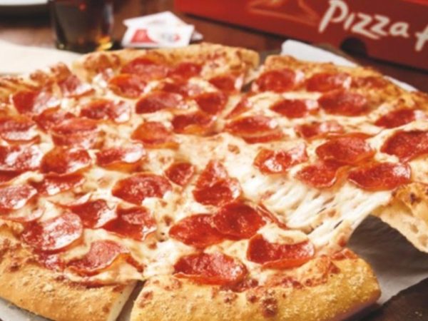Don’t Miss This Pizza Hut Coupon Code: Free Large 1-Topping Pizza w/ Purchase!