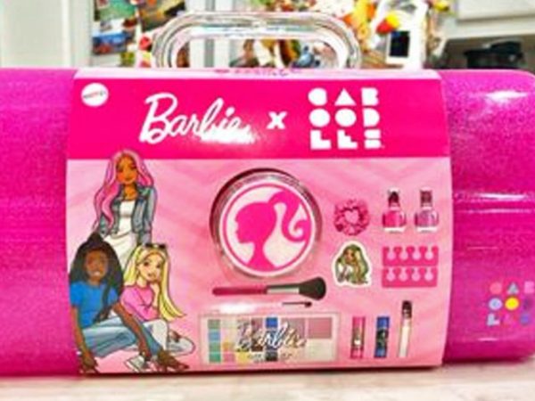 Barbie Caboodles 12-Piece Set Just $24.98 on Walmart.com