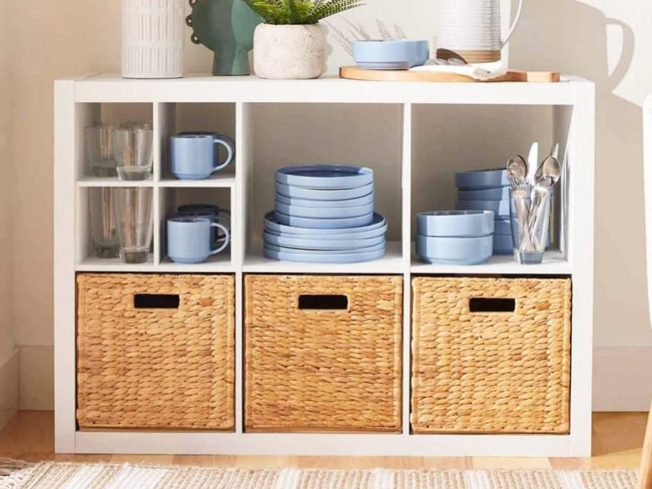 white 6-cube organizer with baskets on bottom shelves