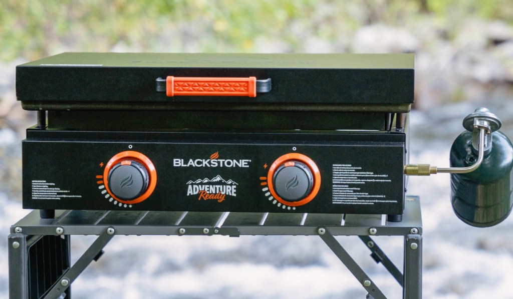 Blackstone inventor ready griddle outside on steel rack