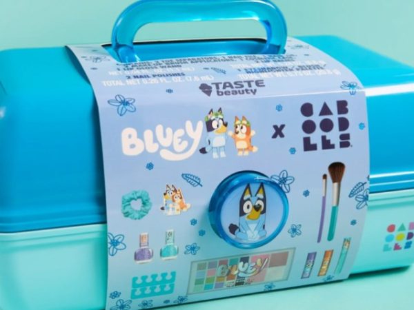 Bluey x Caboodles Makeup Organizer 12-Piece Set Just $24.98 on Walmart.com