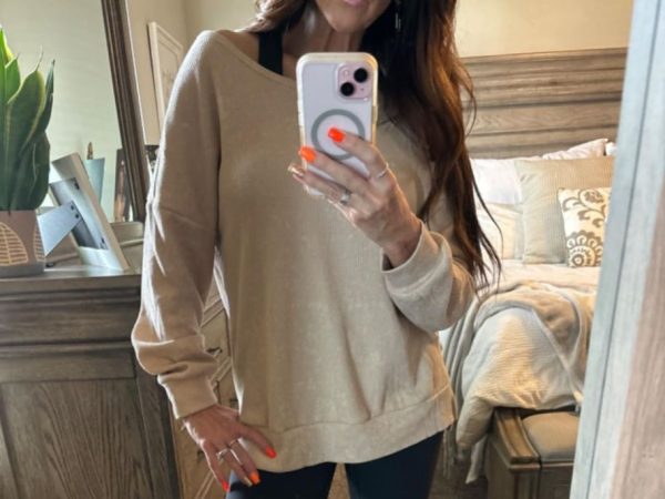 Women’s Oversized Waffle-Knit Sweatshirt Just $23.90 on Amazon (Reg. $30)