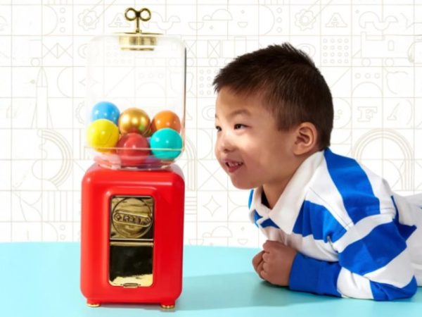 FAO Schwarz Toy Vending Machine Only $14.99 on Target.com – Includes 12 Mystery Toys!