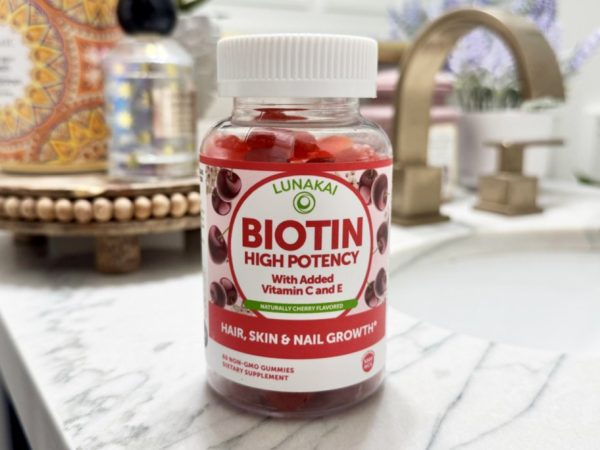 Score 60% Off Lunakai Gummies on Amazon | Biotin w/ Vitamin C & E Just $12.92 Shipped!