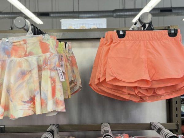 Up to 60% Off Old Navy Activewear Bottoms | Girls Styles from $8, Women’s from $10!