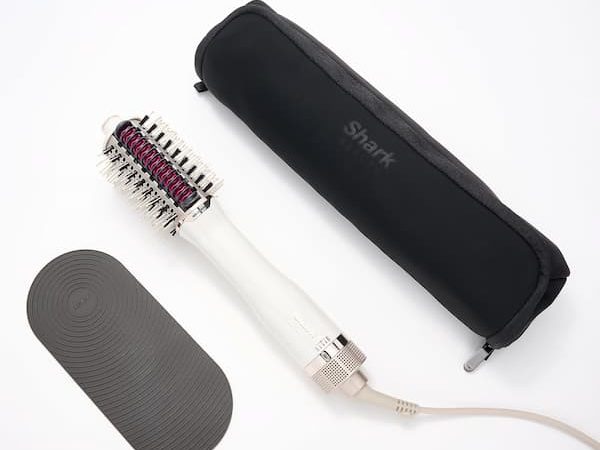 Shark SmoothStyle Blow Dry Brush & Heated Comb only $49.98 shipped ($170 Value!)