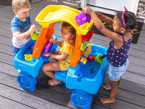 Step2 Car Wash Water Table Just $88.79 Shipped on Amazon (Regularly $160)