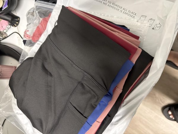 Women’s Leggings 4-Pack Only $14.99 on Amazon (Just $3.75 Each)