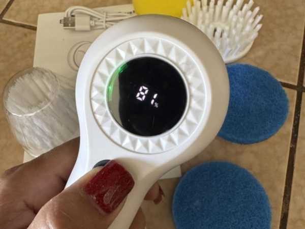 Cordless Electric Spin Scrubber Just $12.99 on Amazon (Reg. $50) | Includes 6 Brush Heads