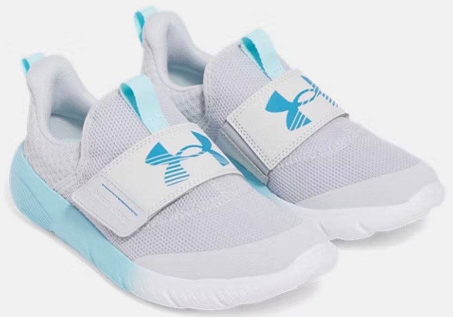 white and blue under armour shoes 