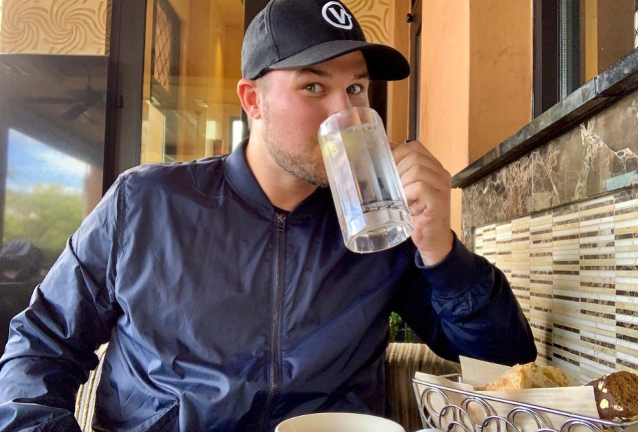 stetson drinking glass mug of water