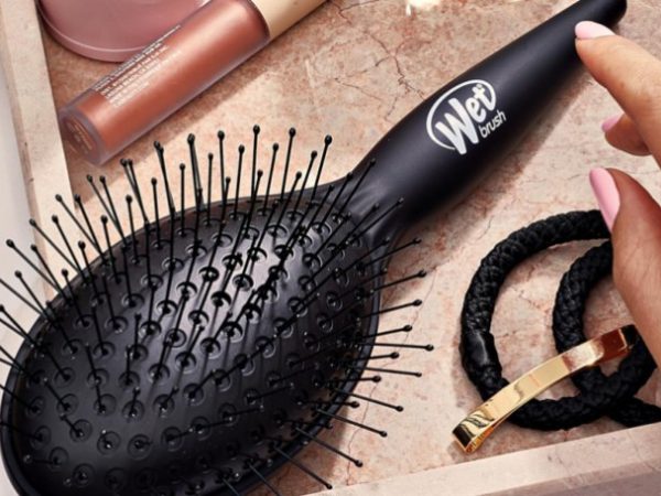 Wet Brush 2-Pack Only $4.99 Shipped for Prime Members (Just $2.49 Each!)