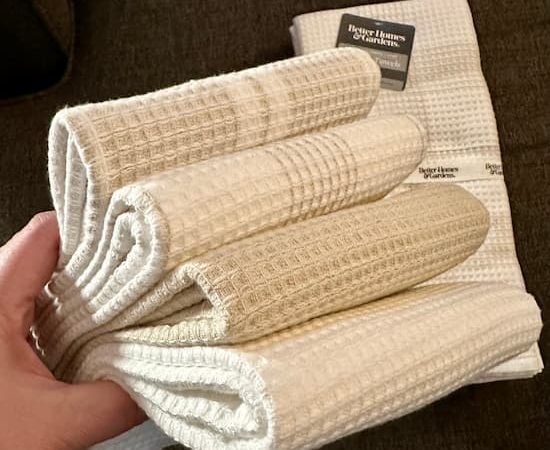 *HOT* Better Homes & Gardens Cotton Cotton Waffle-Weave Kitchen Towel 4-Packs only $5.41, plus more!